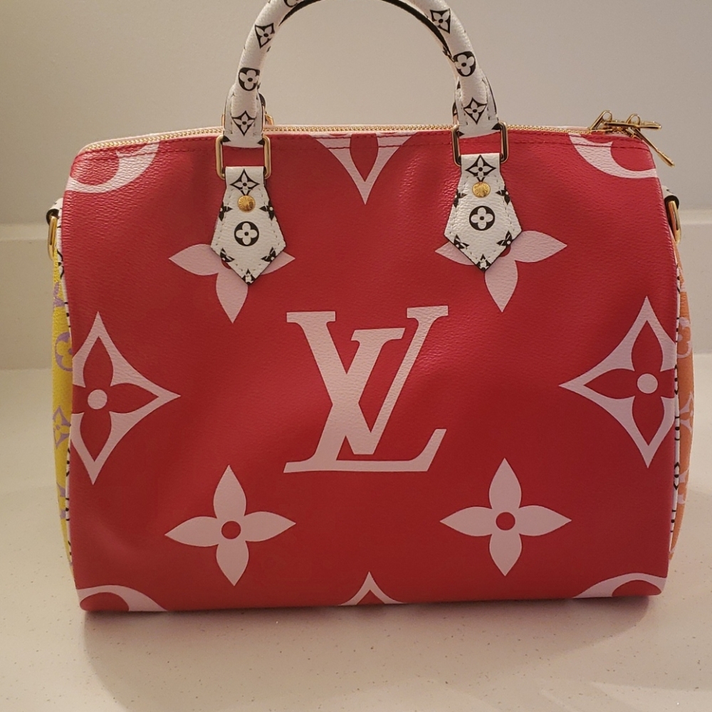 Vuitton Giant Red Speedy